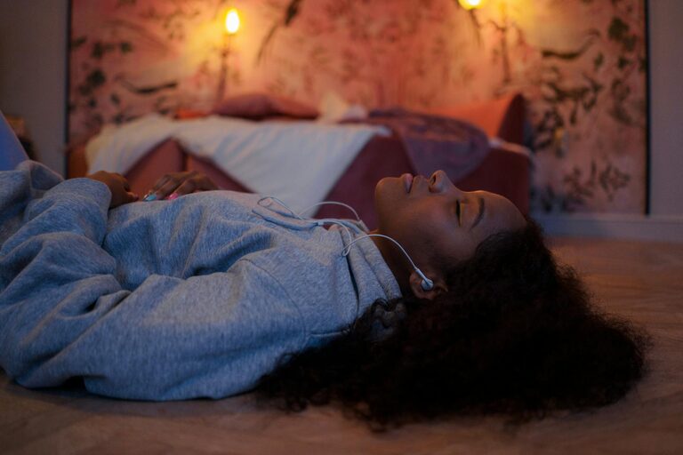 How to Create a Relaxing Playlist for Evenings